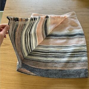 LOFT woven pencil skirt